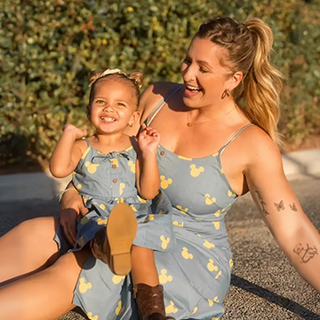 Such a core memory—matching Disney outfits for the whole fam felt extra magical 🥹✨